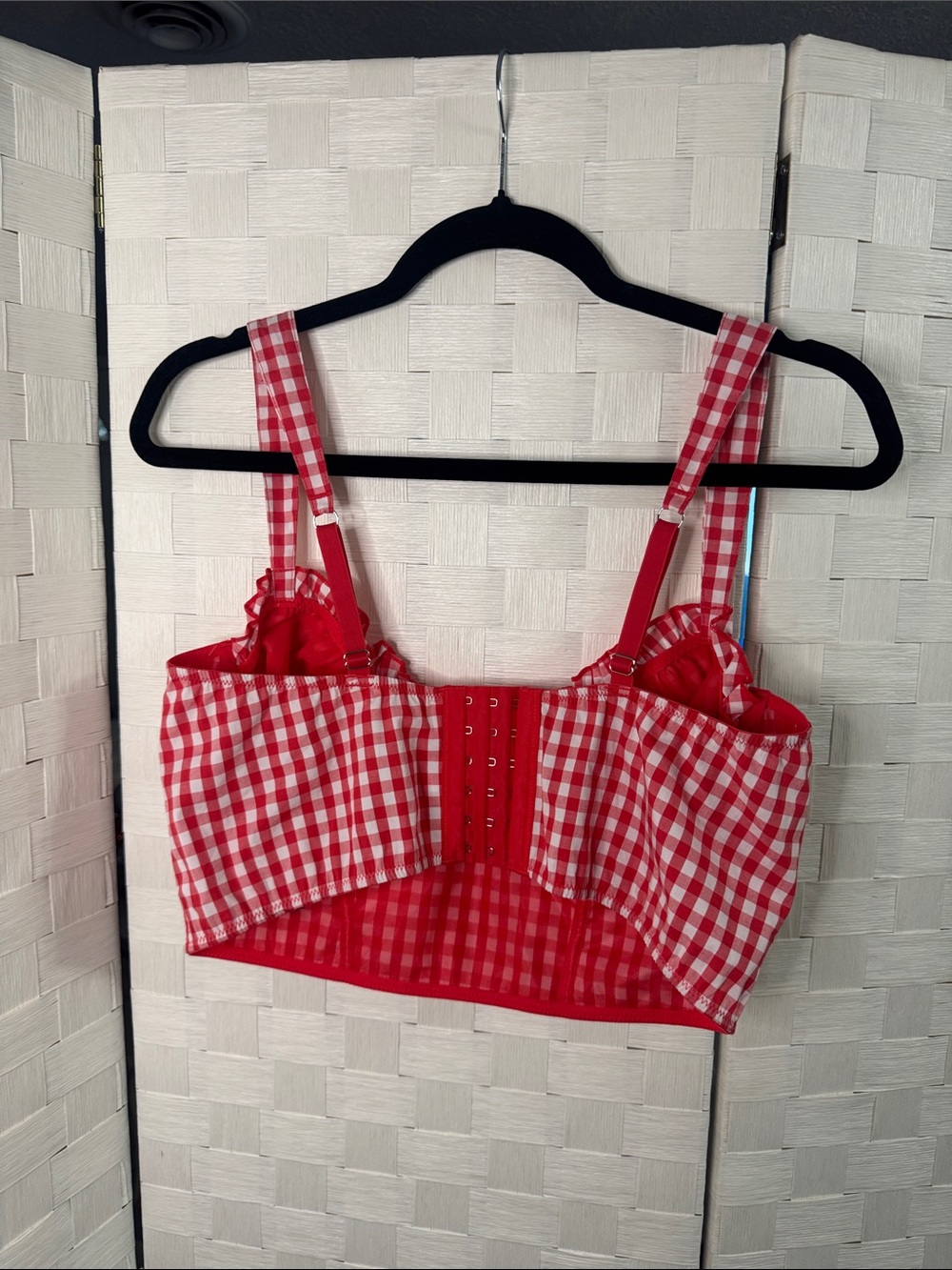 Colsie Red Gingham Ruched Crop Tank - Picture 5 of 5